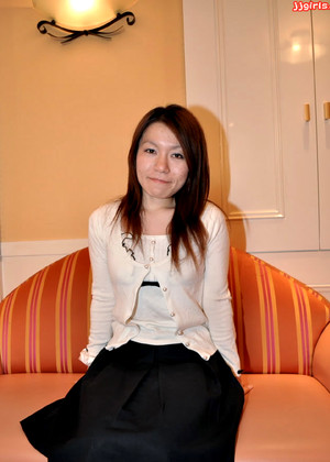 Japanese Kumiko Moriwaki Picks Exposing Pussy