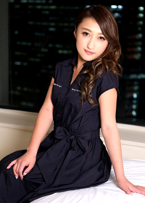 Japanese Mayu Ueno Mrs Tshart Balck