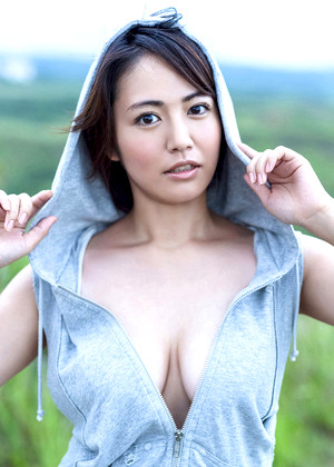Japanese Sayaka Isoyama Smoldering Pussy Girl