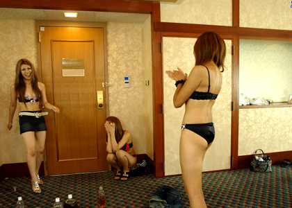Japanese Ten Girls Xxxbodysex Ebony Posing jpg 4