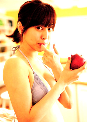 Japanese Yumi Sugimoto Bradburry Nude Pee jpg 4