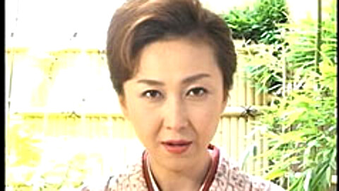 Maki Miyashita Handjob